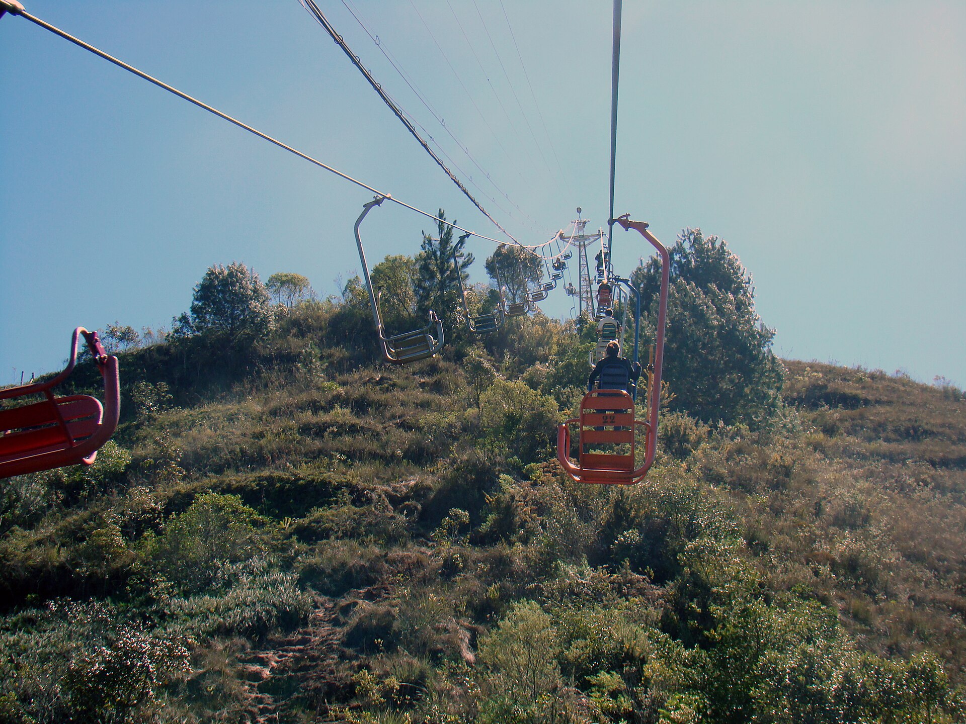 Teleférico de Campos do Jordão sobre a Serra da Mantiqueira (SP)
